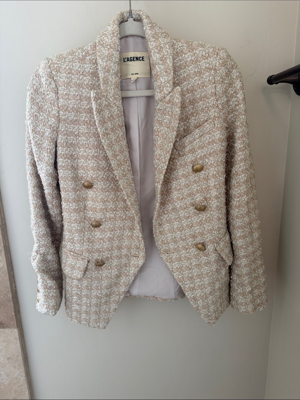 L'AGENCE Beige and Cream Tweed Double-Breasted Blazer / shorts size 0 NWOT